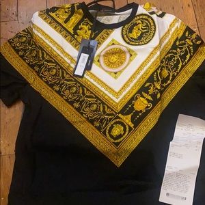 Versace shirt size L brand new %100 authentic